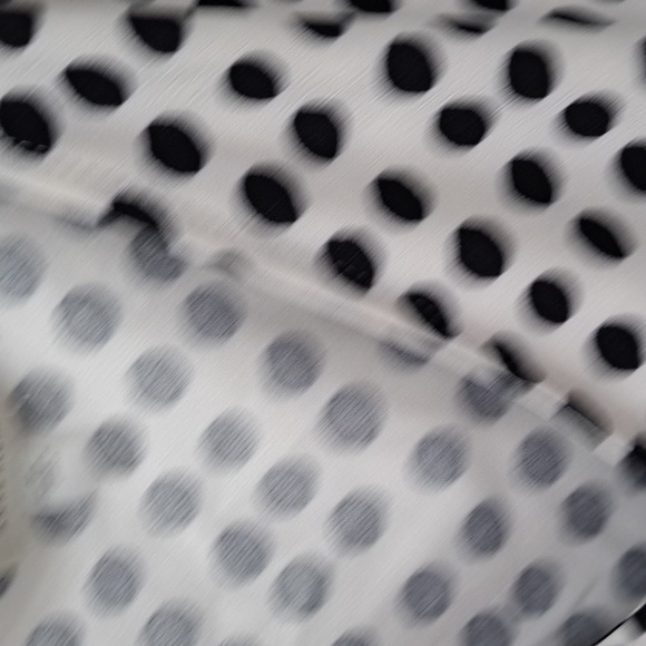 Anne Klein polka dot blouse size medium - Picture 5 of 7